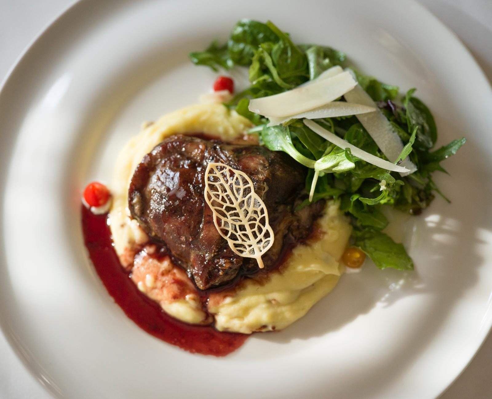 Petrecere Restaurant Eden